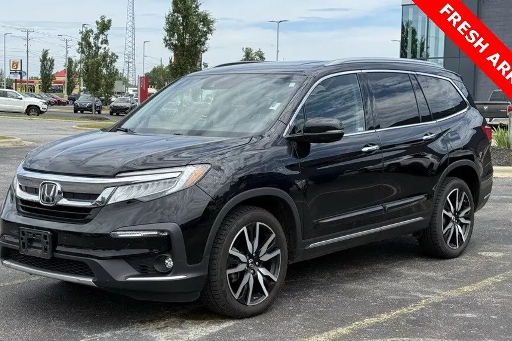 2019 Honda Pilot Touring photo 1
