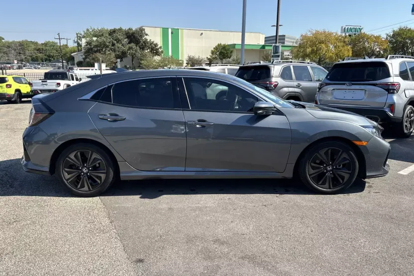 2019 Honda Civic EX Hatchback photo 1