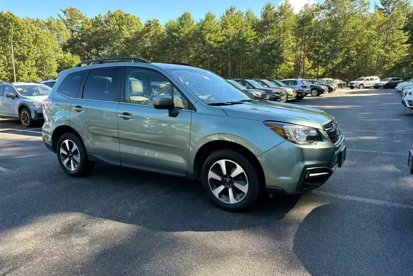 2018 Subaru Forester Limited photo 1