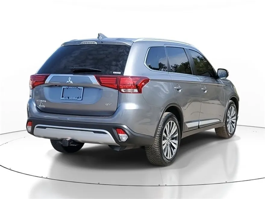2020 Mitsubishi Outlander GT photo 1
