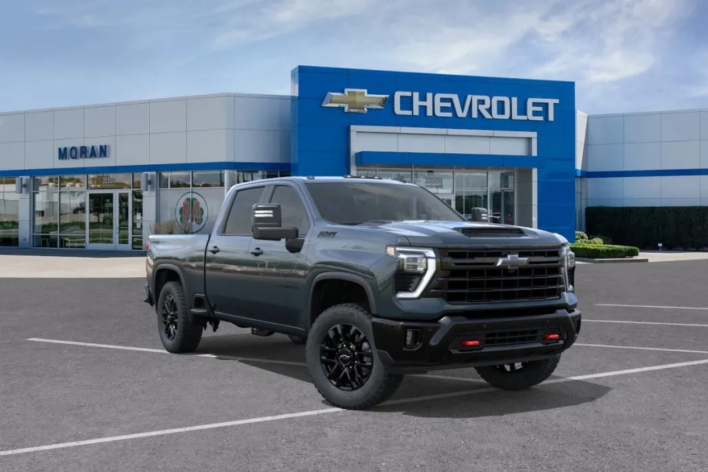 2025 Chevrolet Silverado 2500HD LT photo 1