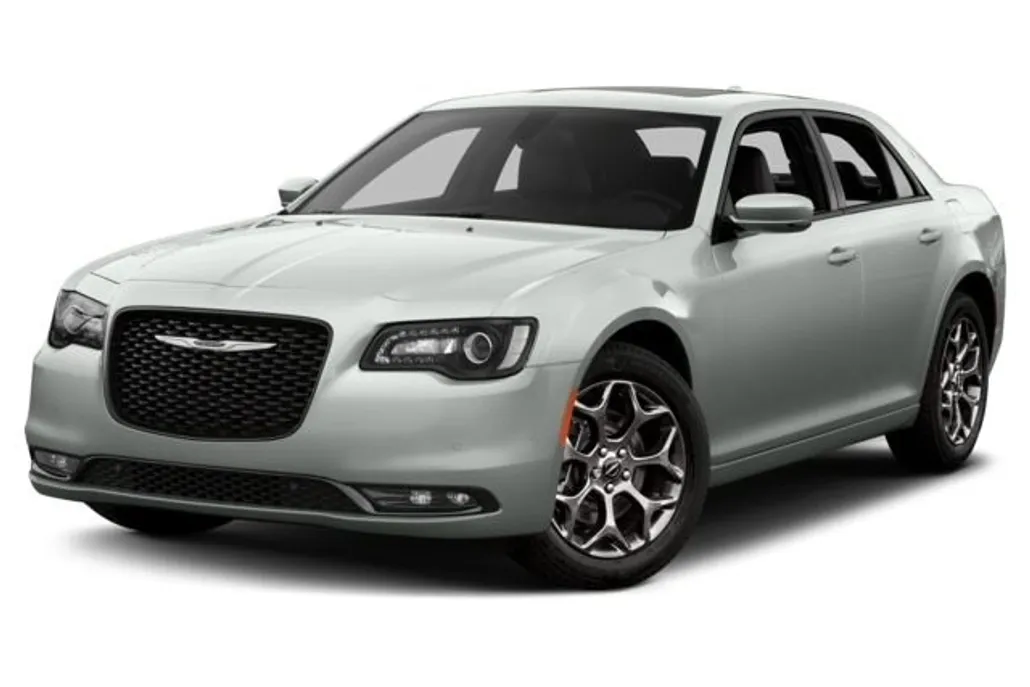 2017 Chrysler 300 S photo 1