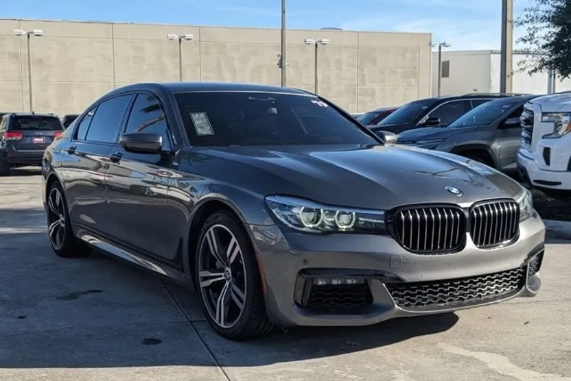 2019 Bmw 740i Sedan photo 1