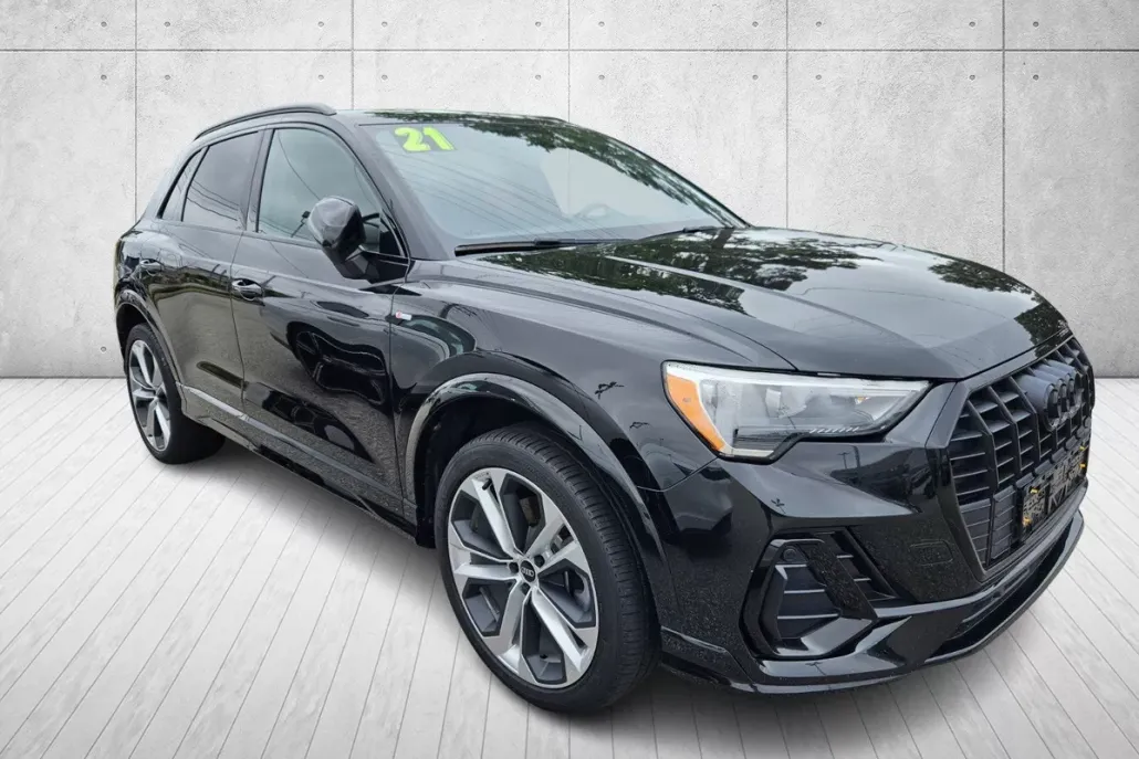 2021 Audi Q3 45 TFSI S line Premium photo 1