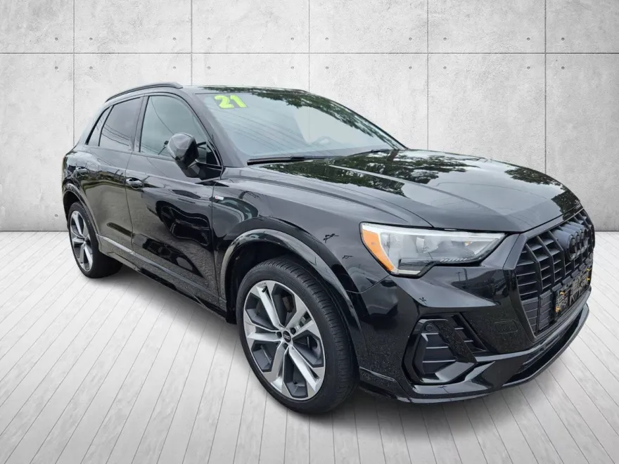 2021 Audi Q3 45 TFSI S line Premium photo 1