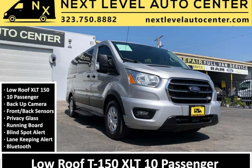 2020 Ford Transit Passenger XLT photo 1