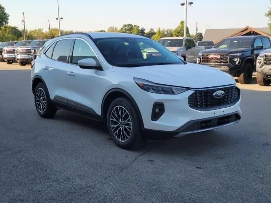 2023 Ford Escape photo 1