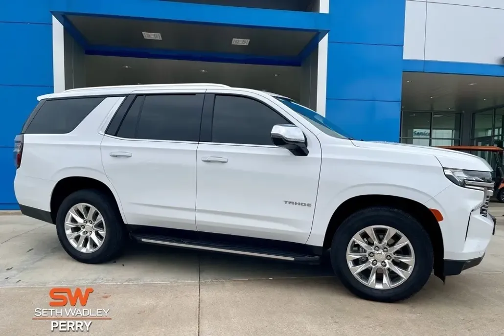 2021 Chevrolet Tahoe Premier photo 1