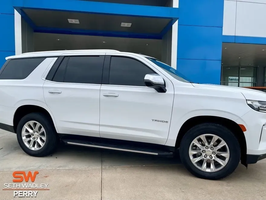 2021 Chevrolet Tahoe Premier photo 1