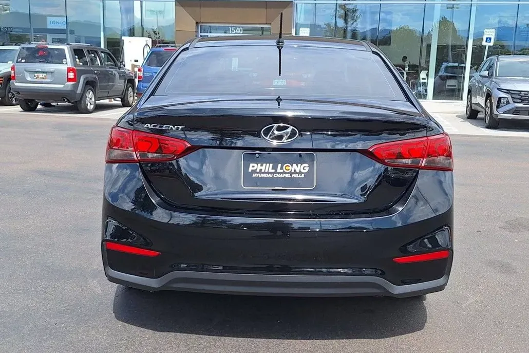 2020 Hyundai Accent SE photo 1