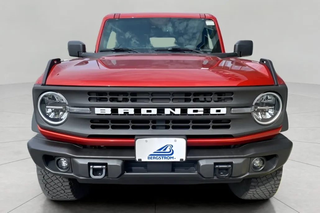 2023 Ford Bronco Black Diamond photo 1
