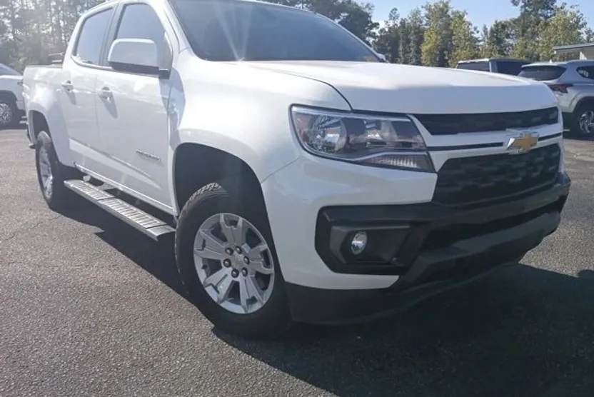 2022 Chevrolet Colorado LT photo 1