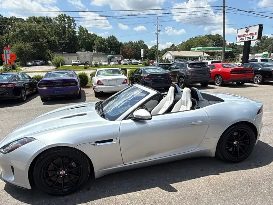 2018 Jaguar F-TYPE Base photo 1