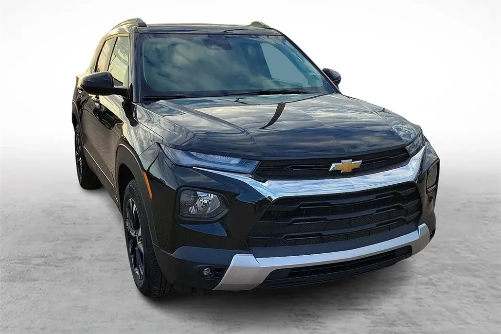 2023 Chevrolet Trailblazer LT photo 1