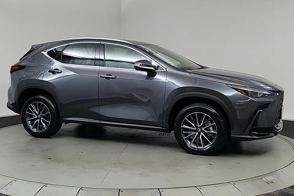 2026 Lexus NX 350 Premium photo 1