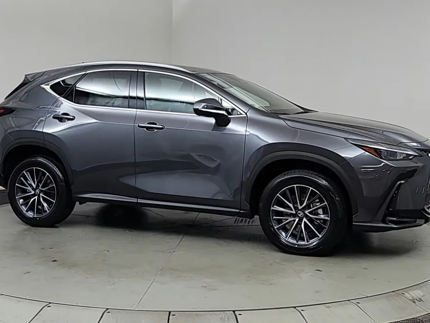 2026 Lexus NX 350 Premium photo 1