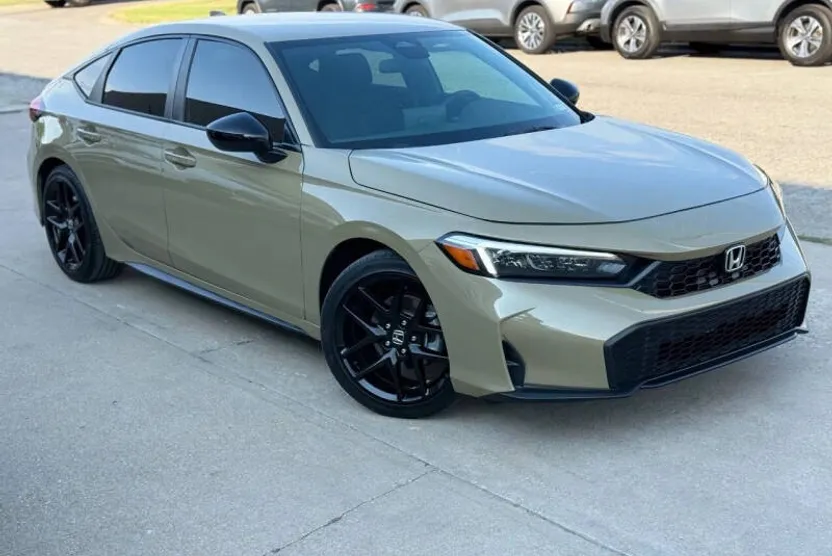 2025 Honda Civic Sport photo 1