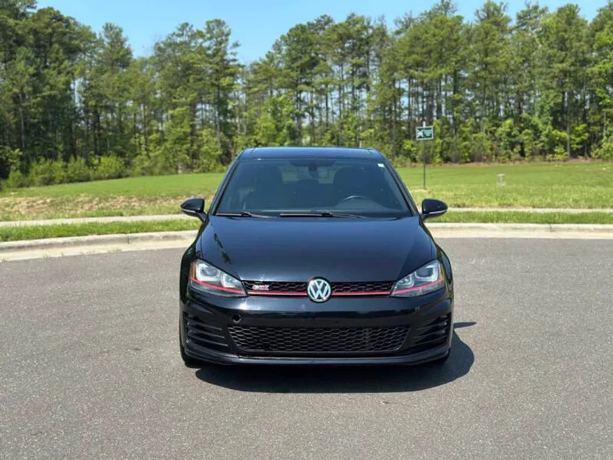2016 Volkswagen Golf GTI S photo 1