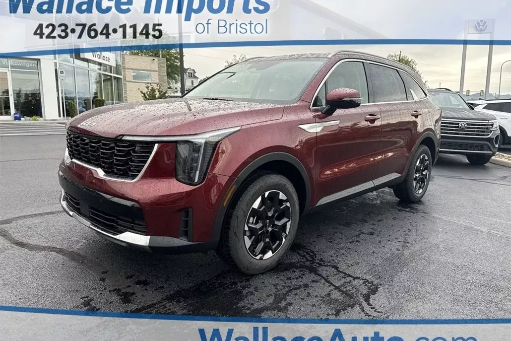 2025 Kia Sorento S photo 1