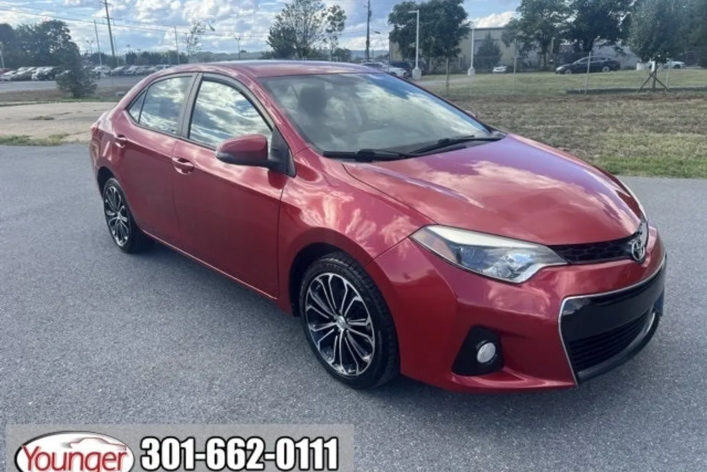 2016 Toyota Corolla Plus photo 1