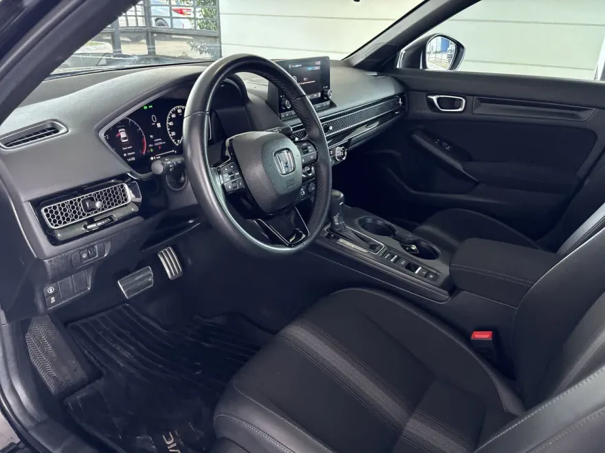 2022 Honda Civic Sport photo 1