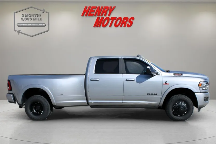 2022 Ram 3500 Laramie photo 1