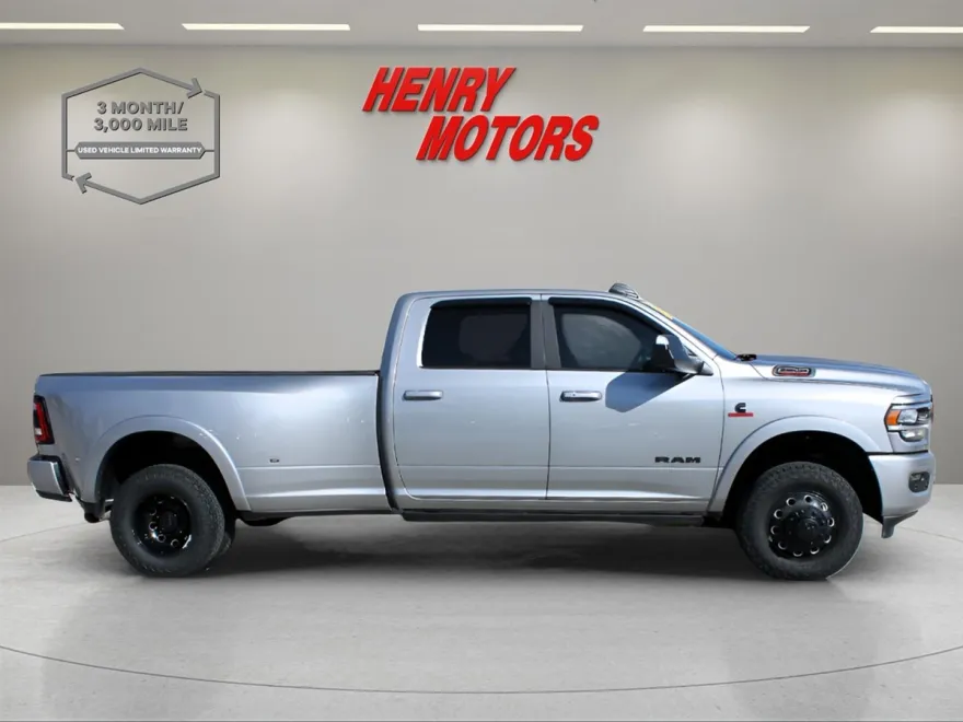 2022 Ram 3500 Laramie photo 1