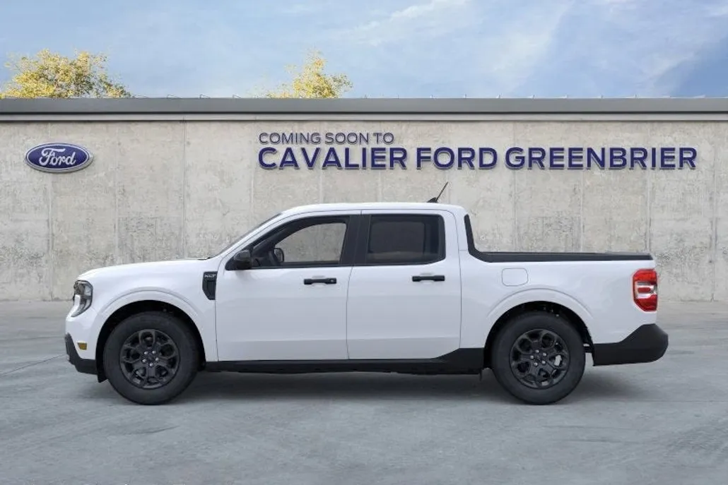 2025 Ford Maverick XLT photo 1