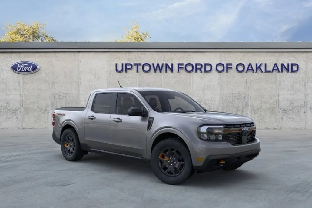 2024 Ford Maverick Lariat photo 1