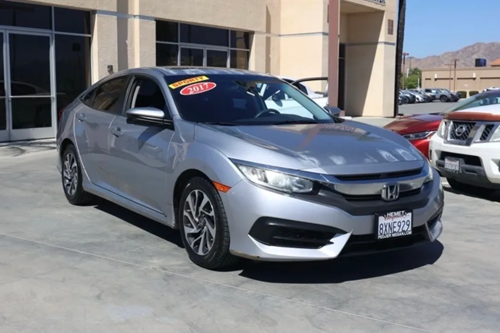 2017 Honda Civic EX photo 1