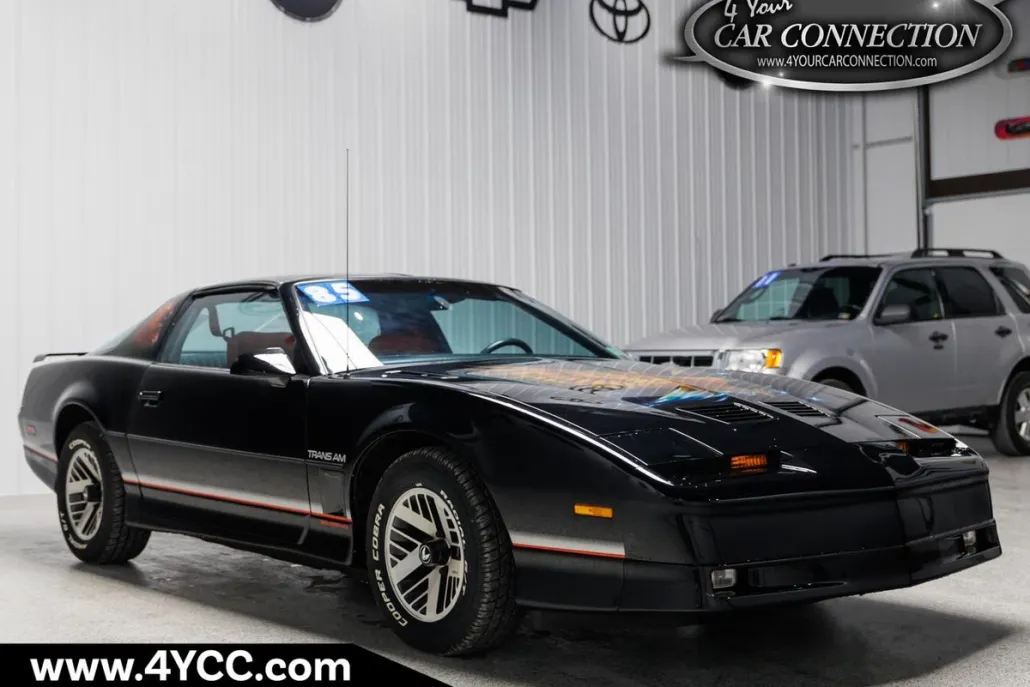 1985 Pontiac Firebird TRANS AM photo 1
