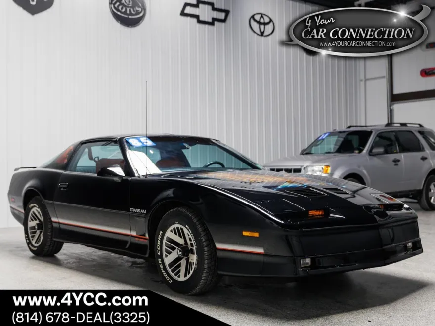 1985 Pontiac Firebird TRANS AM photo 1