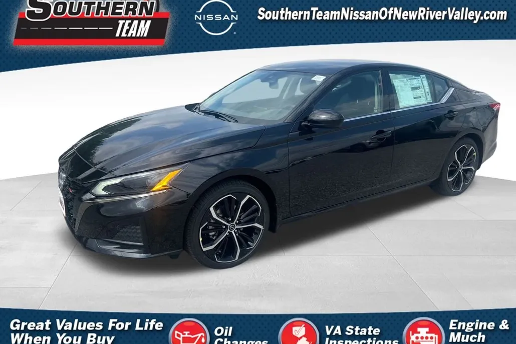 2025 Nissan Altima 2.5 SR photo 1