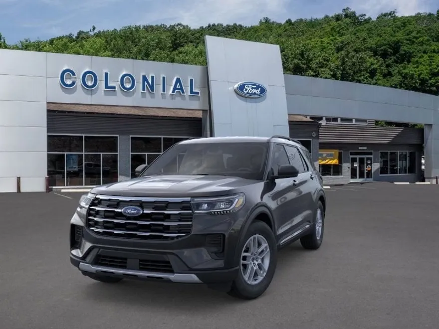 2025 Ford Explorer photo 1