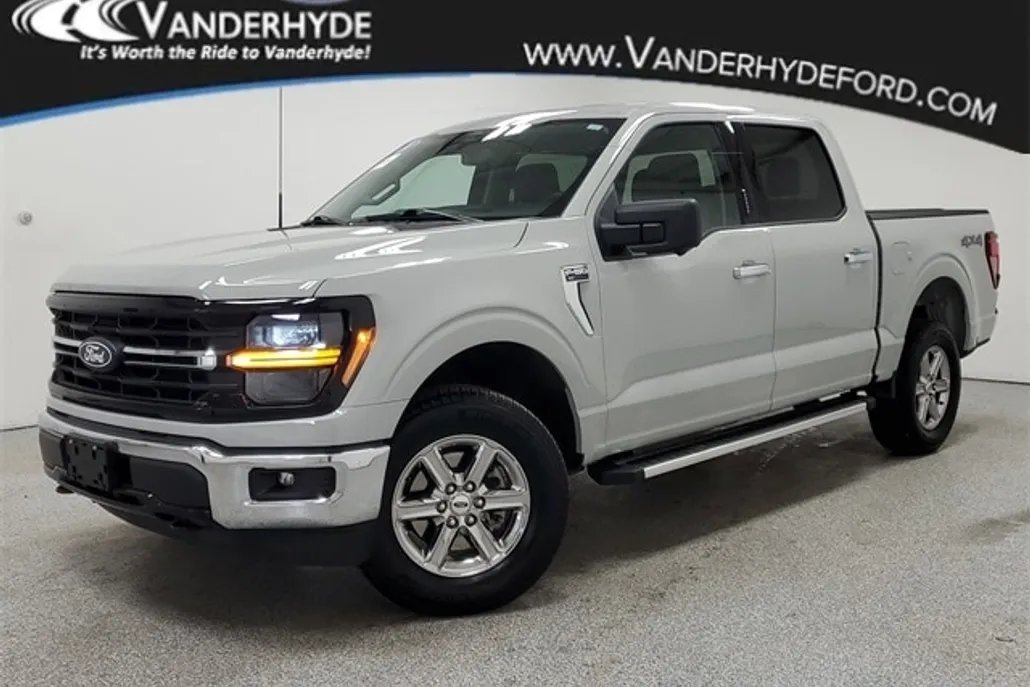 2024 Ford F-150 XLT photo 1