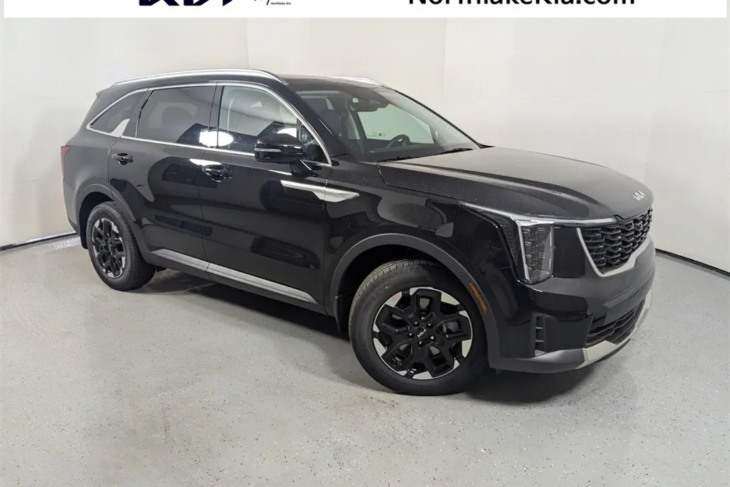 2025 Kia Sorento S photo 1