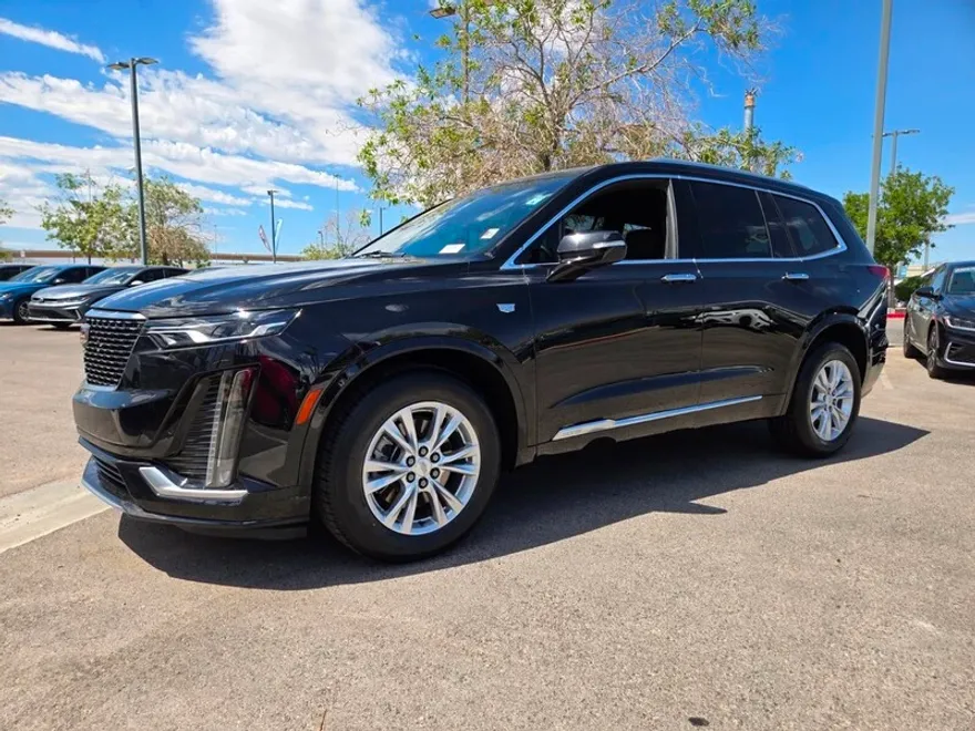 2021 Cadillac XT6 Luxury photo 1