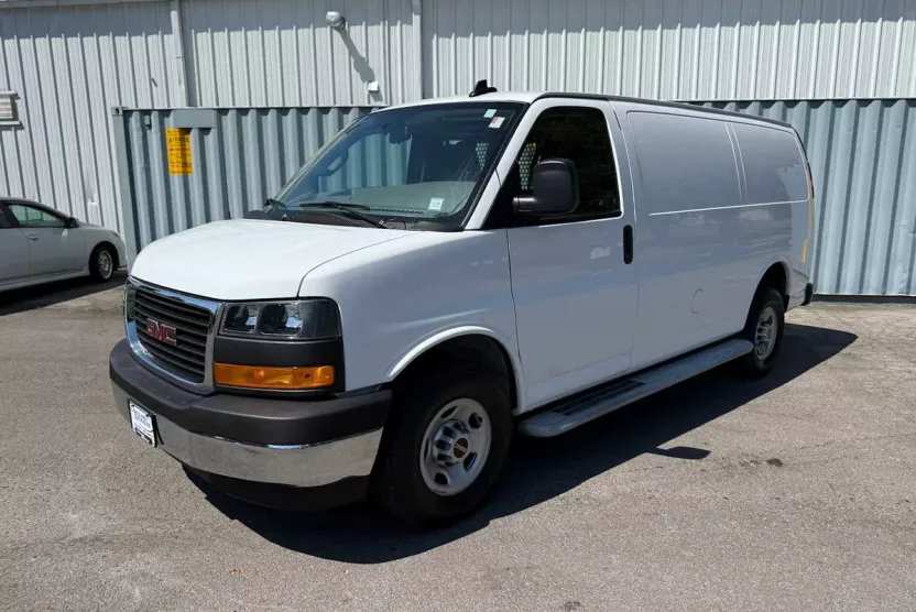 2023 Gmc Savana Cargo 2500 photo 1
