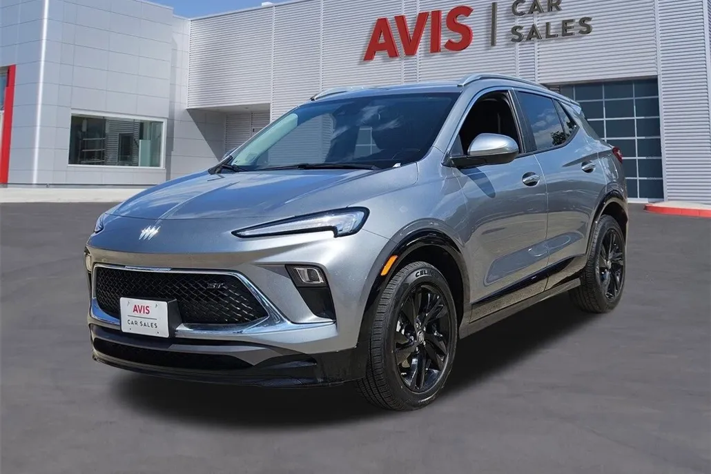 2024 Buick Encore GX Sport Touring photo 1
