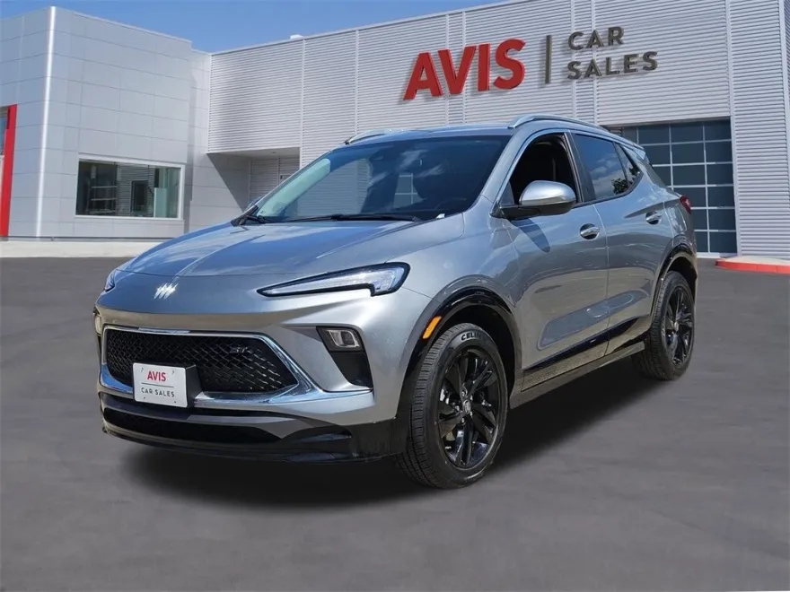 2024 Buick Encore GX Sport Touring photo 1