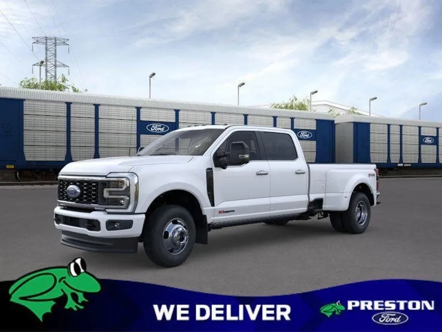 2025 Ford F-350 Platinum photo 1