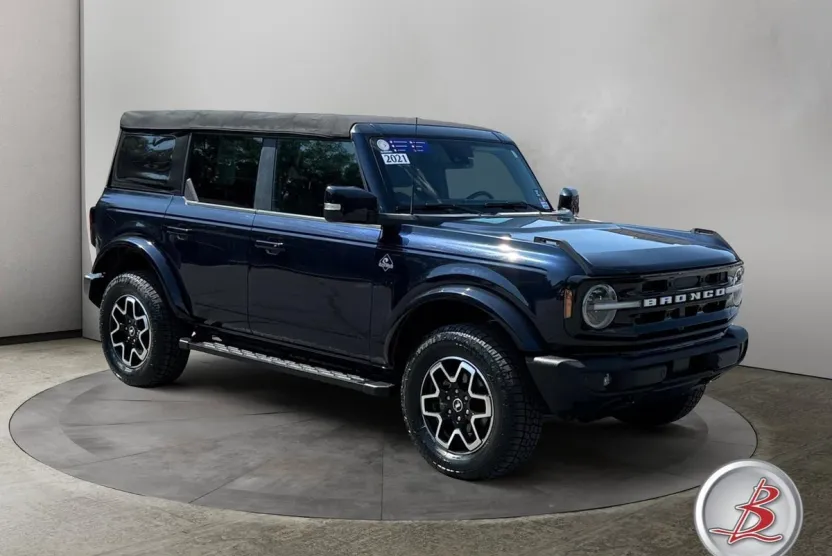 2021 Ford Bronco Outer Banks photo 1