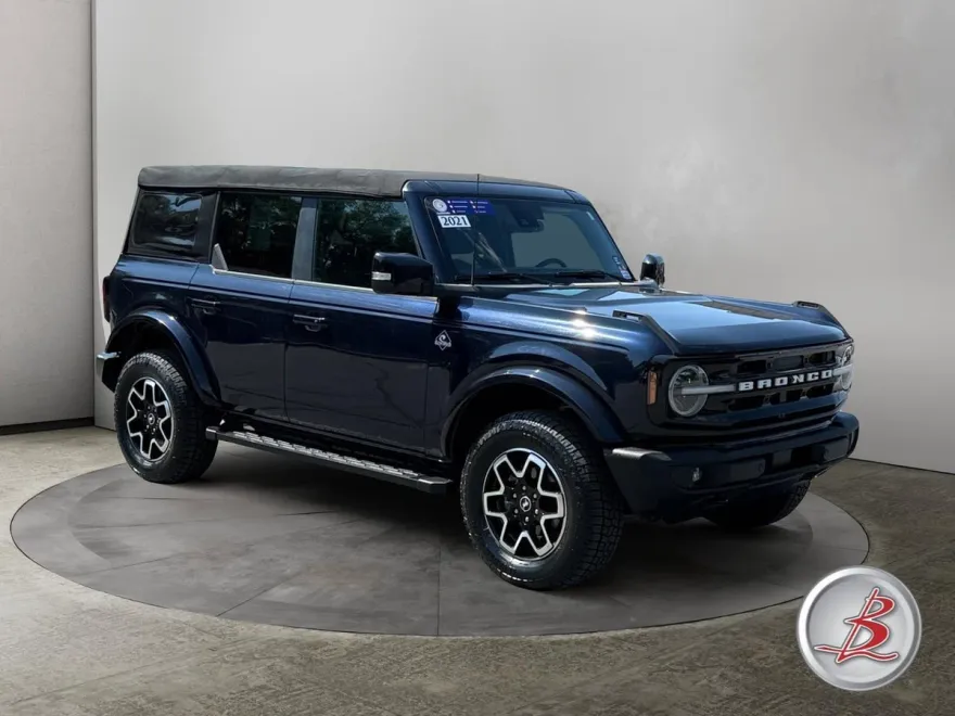 2021 Ford Bronco Outer Banks photo 1