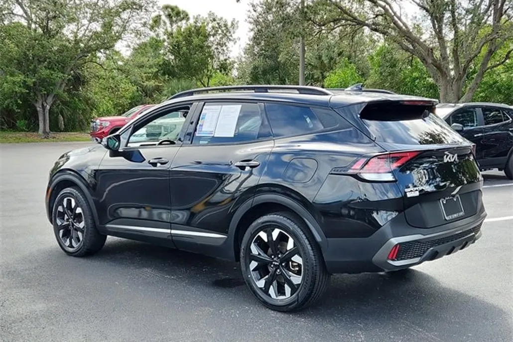 2023 Kia Sportage X-Line photo 1