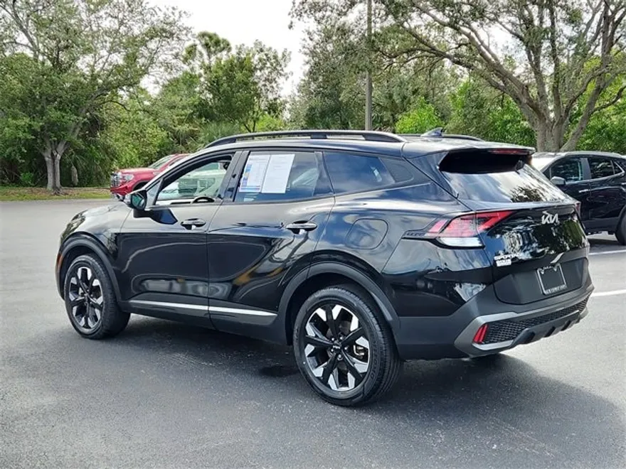 2023 Kia Sportage X-Line photo 1