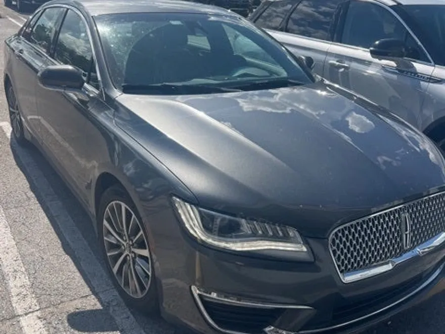 2019 Lincoln MKZ Reserve photo 1