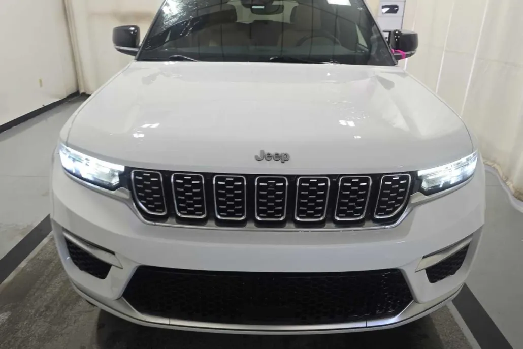 2024 Jeep Grand Cherokee Summit Reserve photo 1