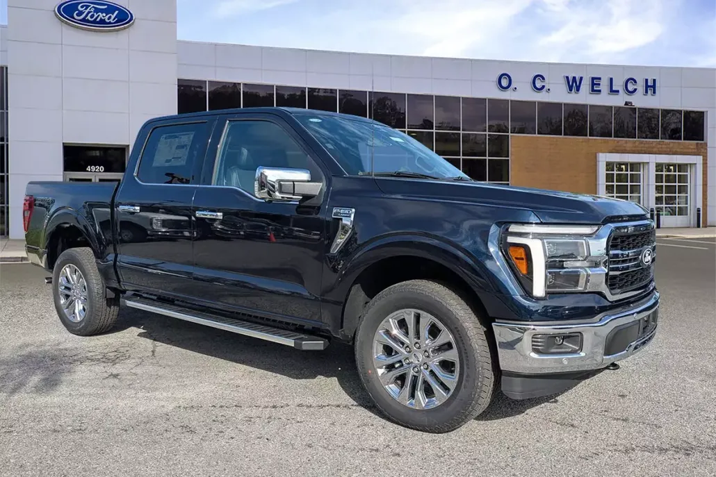 2025 Ford F-150 Lariat photo 1