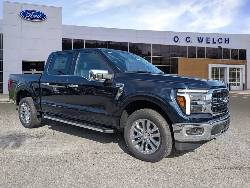 2025 Ford F-150 Lariat photo 1