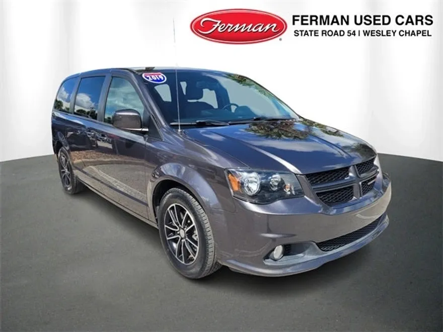 2019 Dodge Grand Caravan LE photo 1